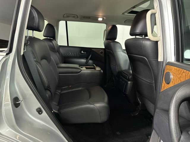 Used 2024 Nissan Armada SL w/ Captain's Chairs Package image 28