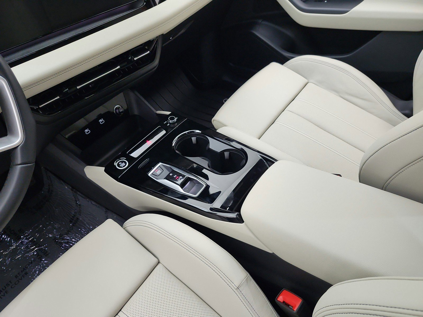Used 2025 Audi Q6 e-tron Premium Plus AWD/4WD image 11