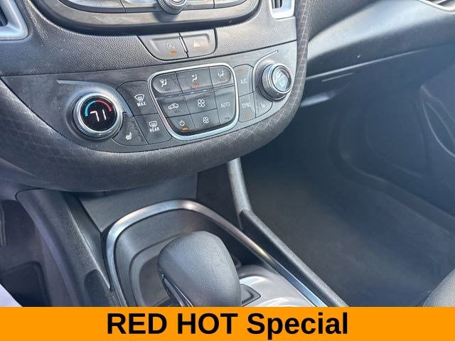 Used 2023 Chevrolet Malibu LT image 24