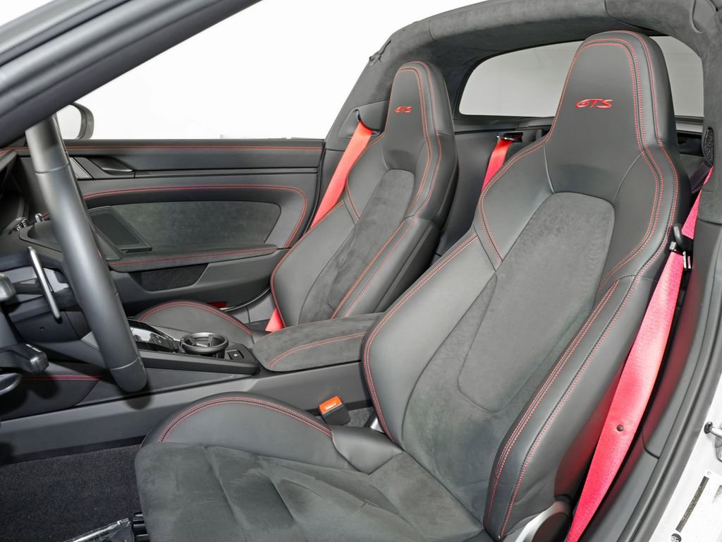 Certified 2024 Porsche 911 Targa 4 GTS AWD/4WD image 5