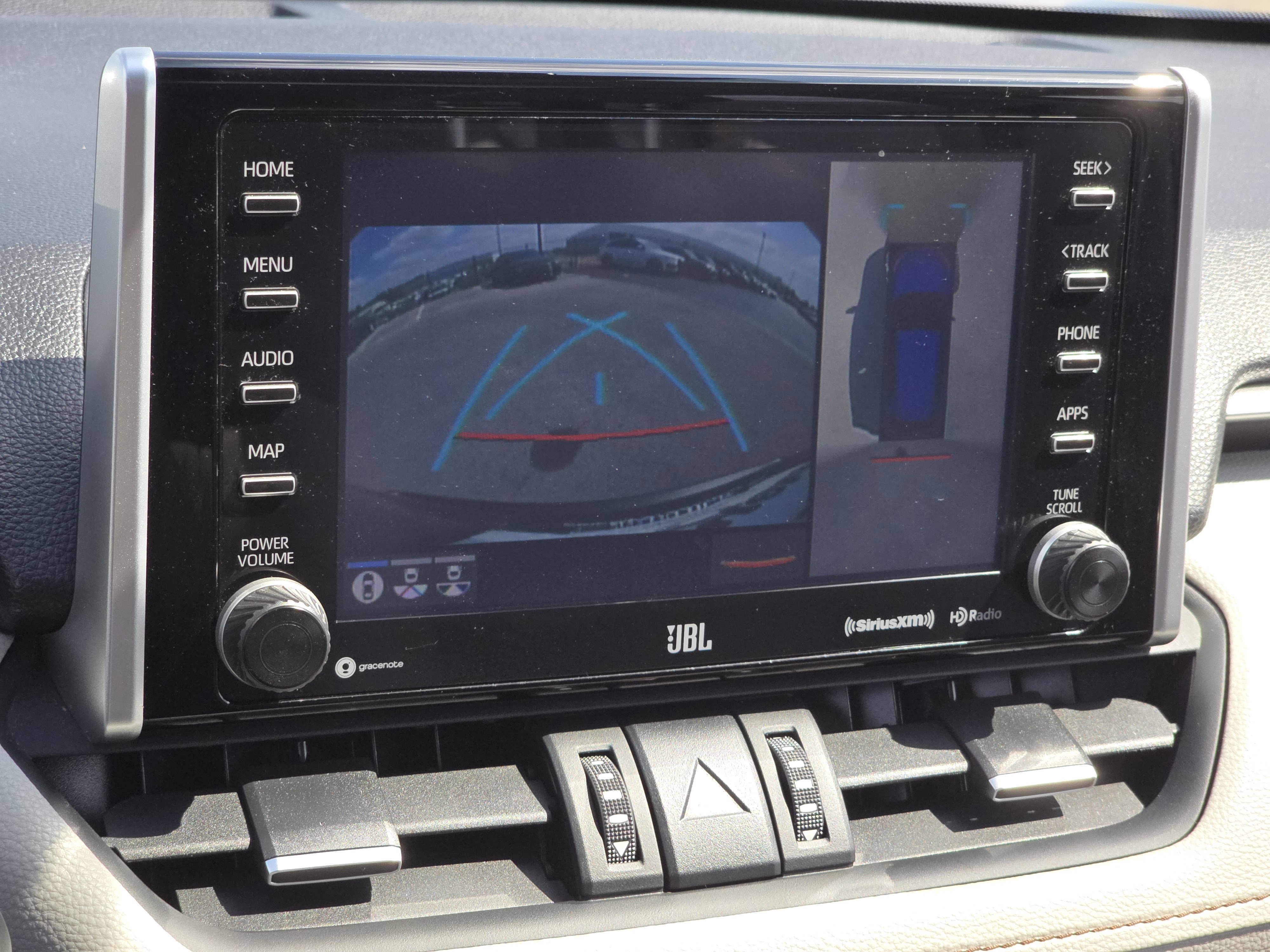 Used 2020 Toyota RAV4 Limited image 23