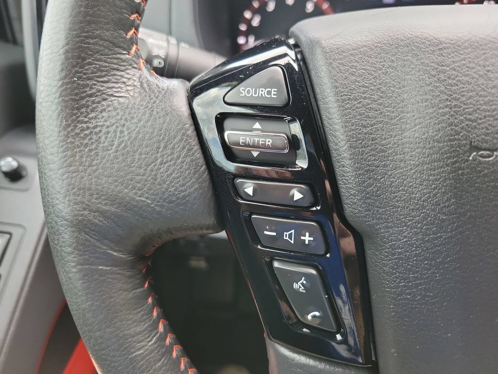 Used 2022 Nissan Frontier PRO-4X AWD/4WD image 26
