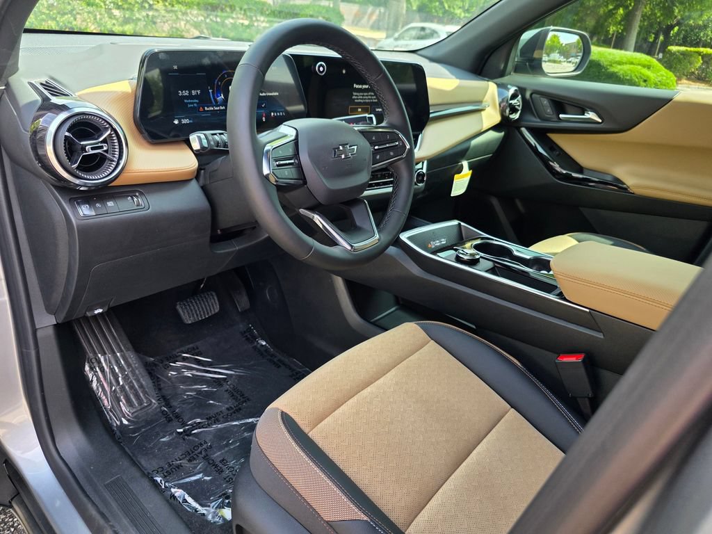 New 2026 Chevrolet Equinox ACTIV w/ Convenience Package III FWD image 8