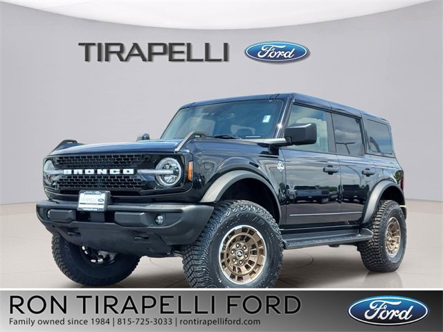 New 2025 Ford Bronco Outer Banks w/ Black Appearance Package