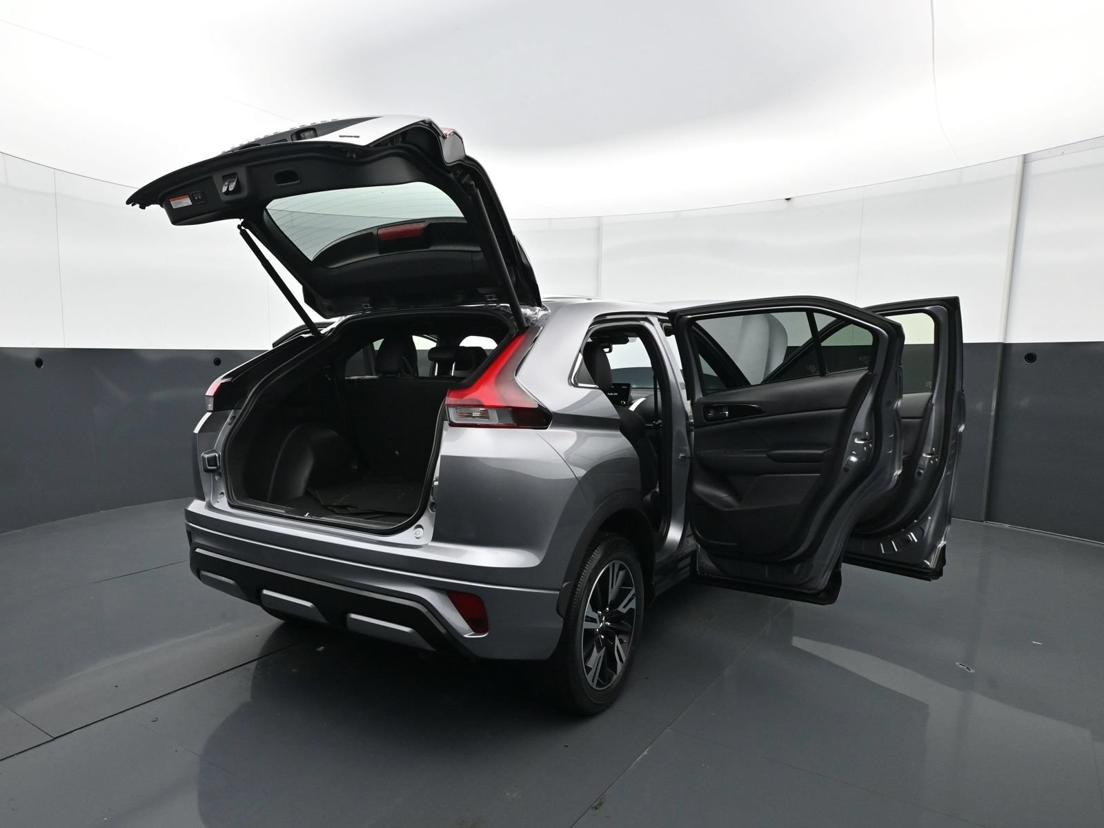 Used 2024 Mitsubishi Eclipse Cross SEL AWD/4WD image 32