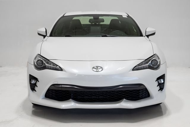 Used 2018 Toyota 86 RWD image 4