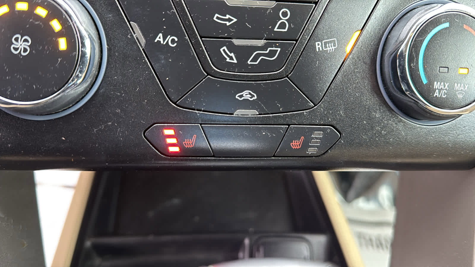 Used 2015 Ford Fusion SE w/ Equipment Group 202A image 20