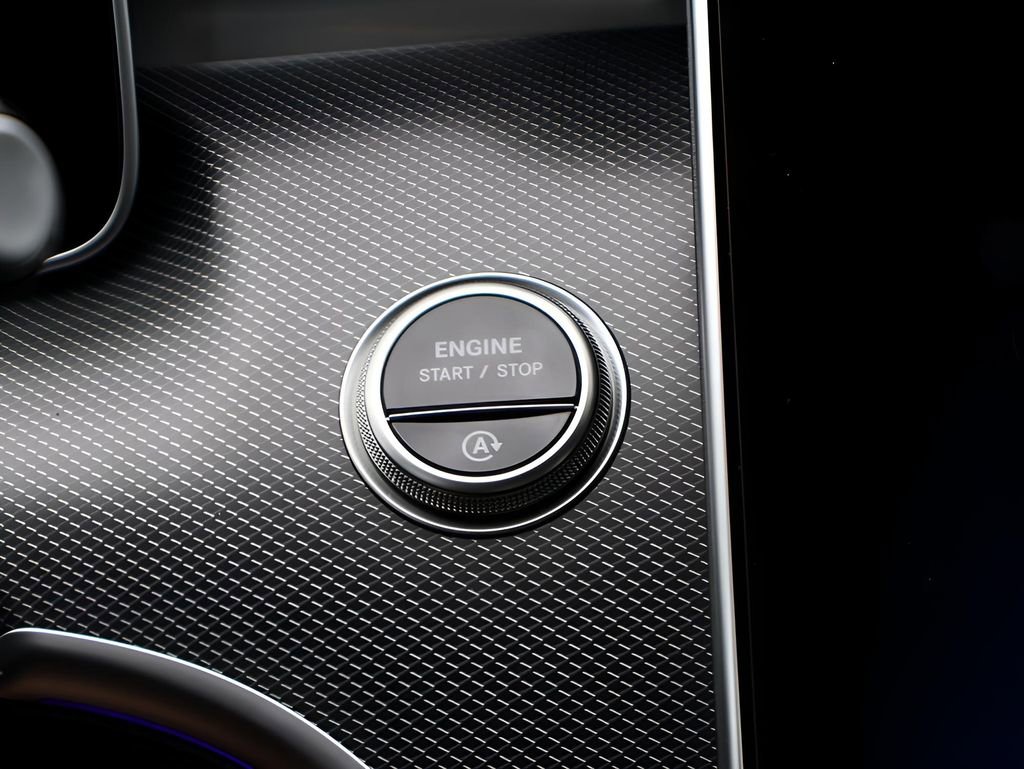 Certified 2025 Mercedes-Benz C 300 4MATIC Sedan image 29