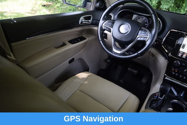 Used 2020 Jeep Grand Cherokee Limited AWD/4WD image 2