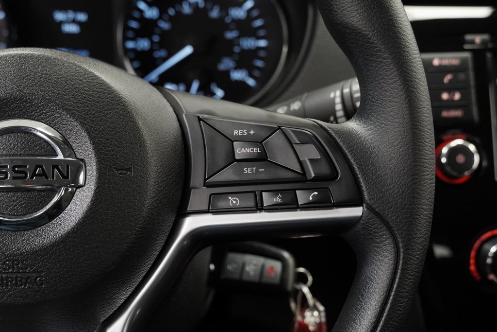 Used 2020 Nissan Rogue S AWD/4WD image 38