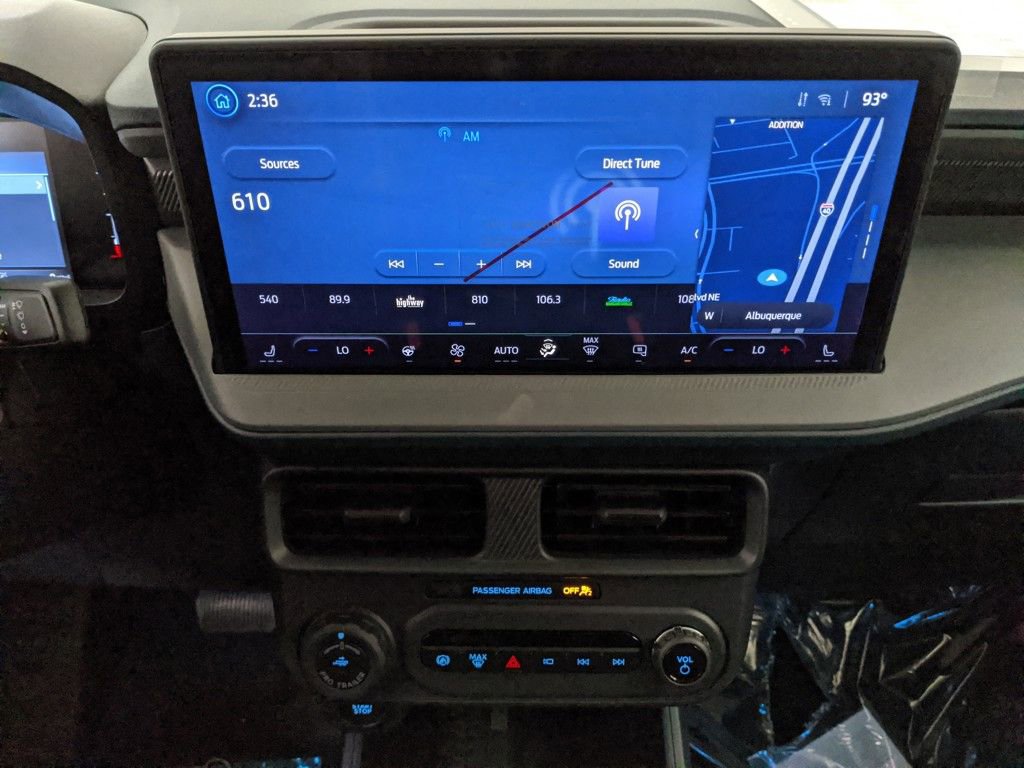 New 2025 Ford Maverick Lariat w/ Black Appearance Package image 14