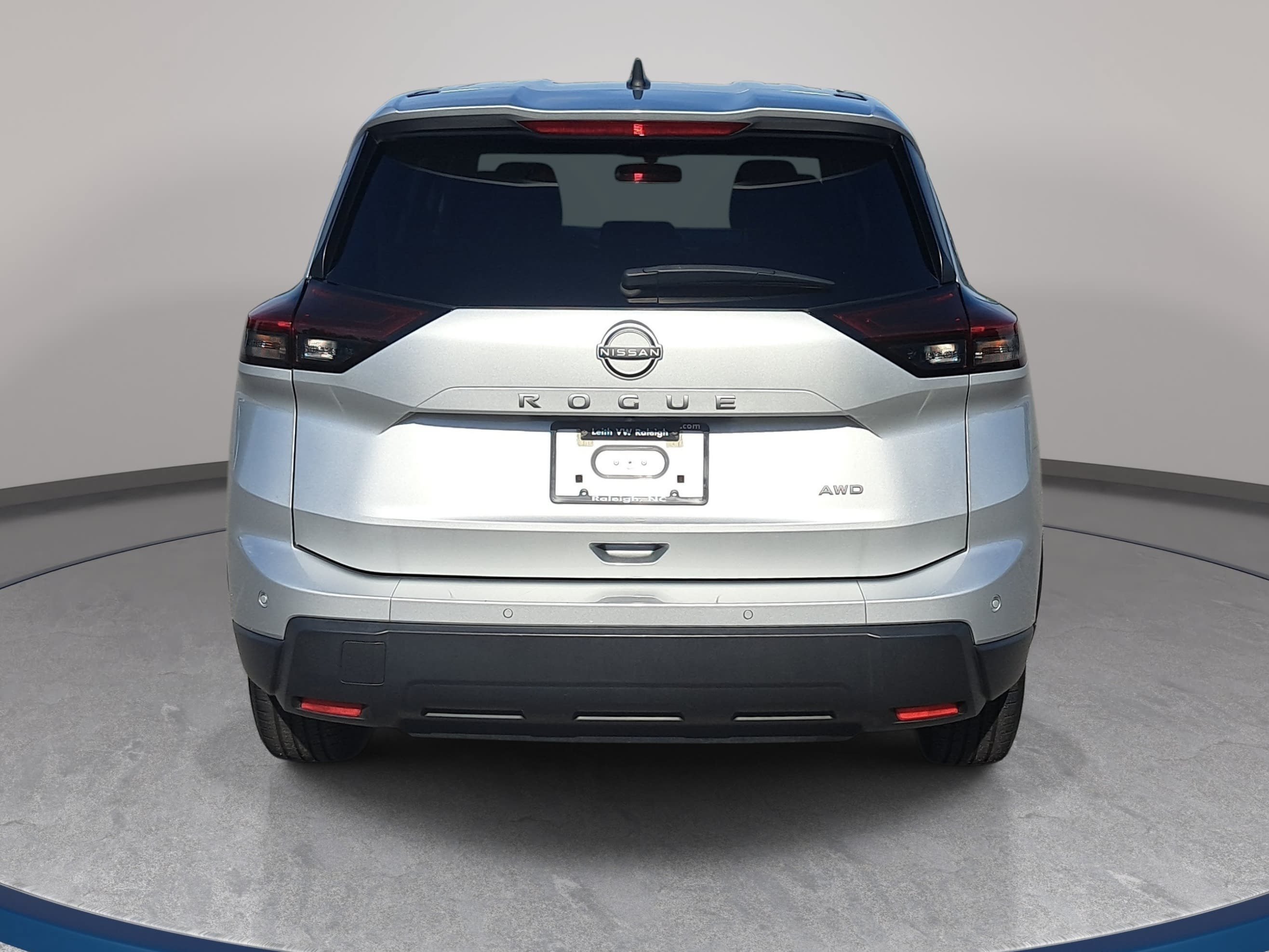 Used 2024 Nissan Rogue S AWD/4WD image 6