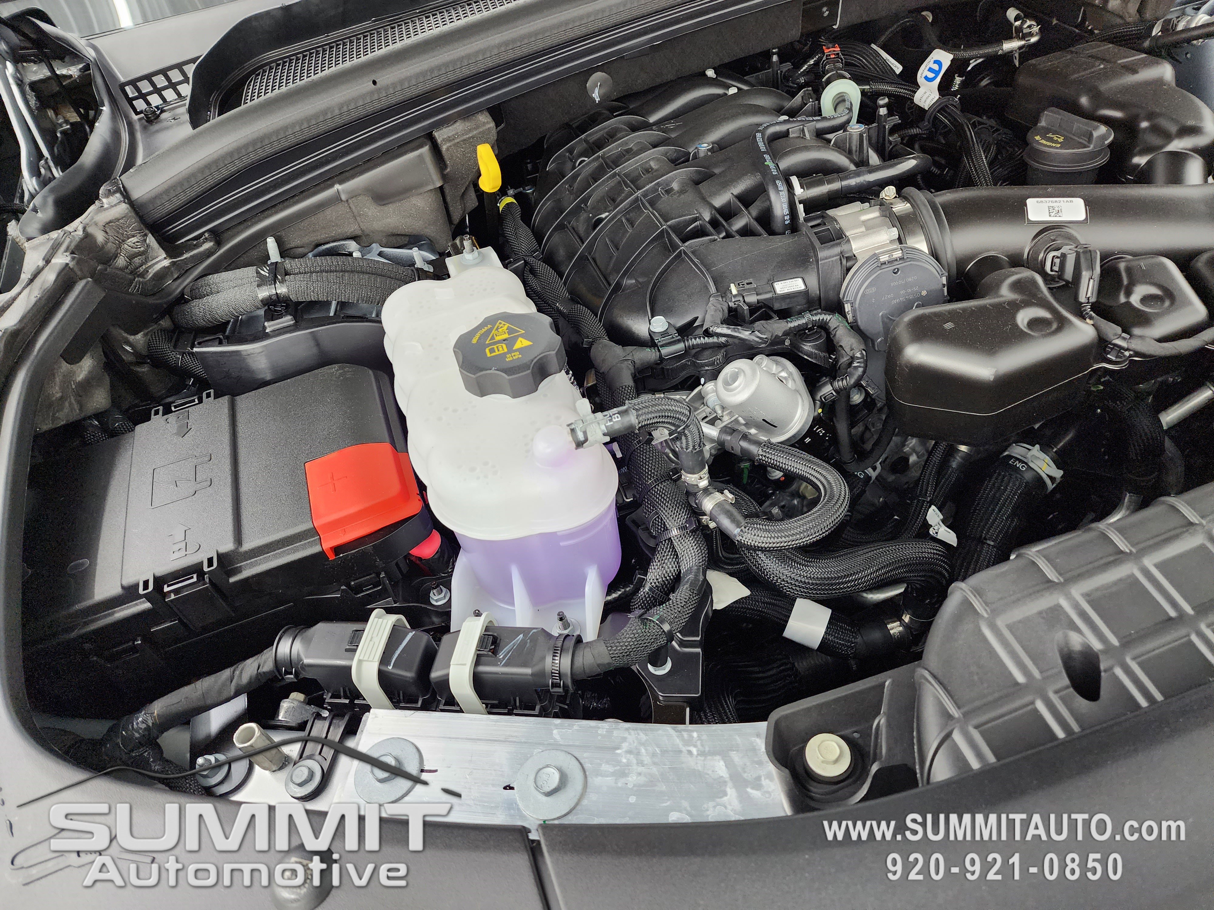 New 2025 Jeep Grand Cherokee Limited w/ Black Appearance Package image 19