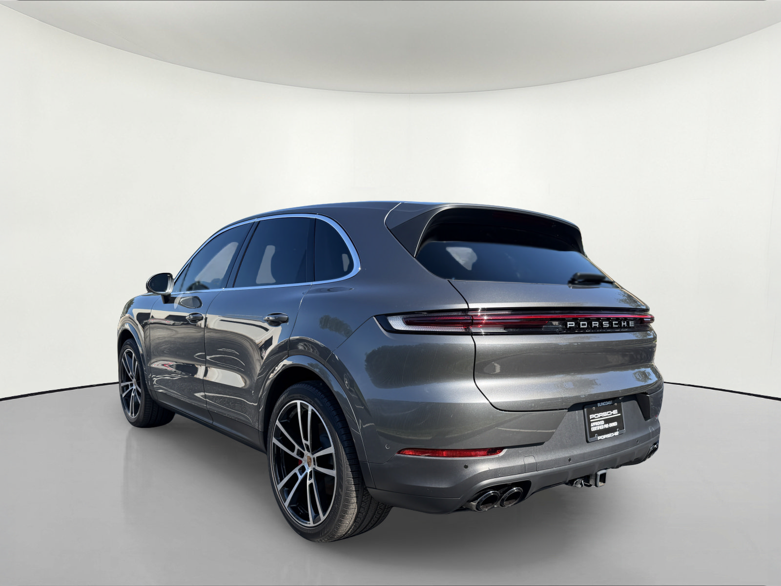 Certified 2026 Porsche Cayenne S AWD/4WD image 3