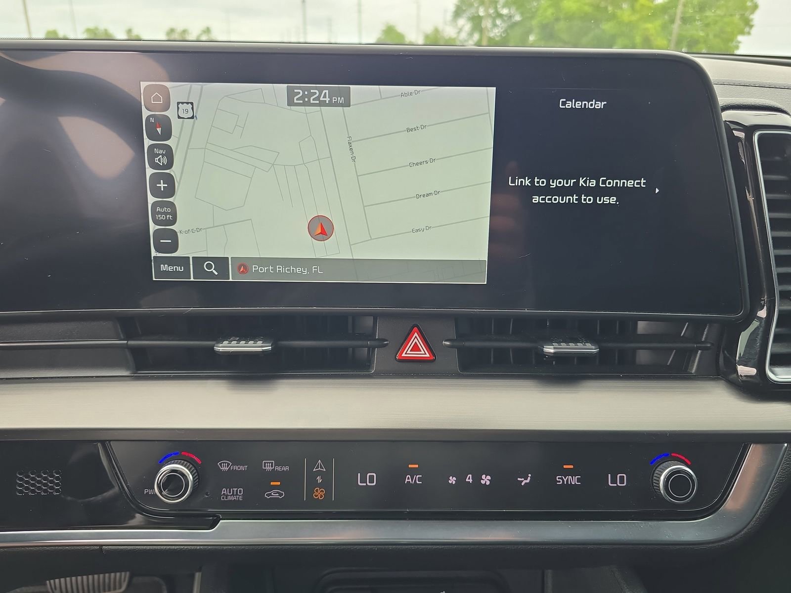 Used 2024 Kia Sportage EX image 17