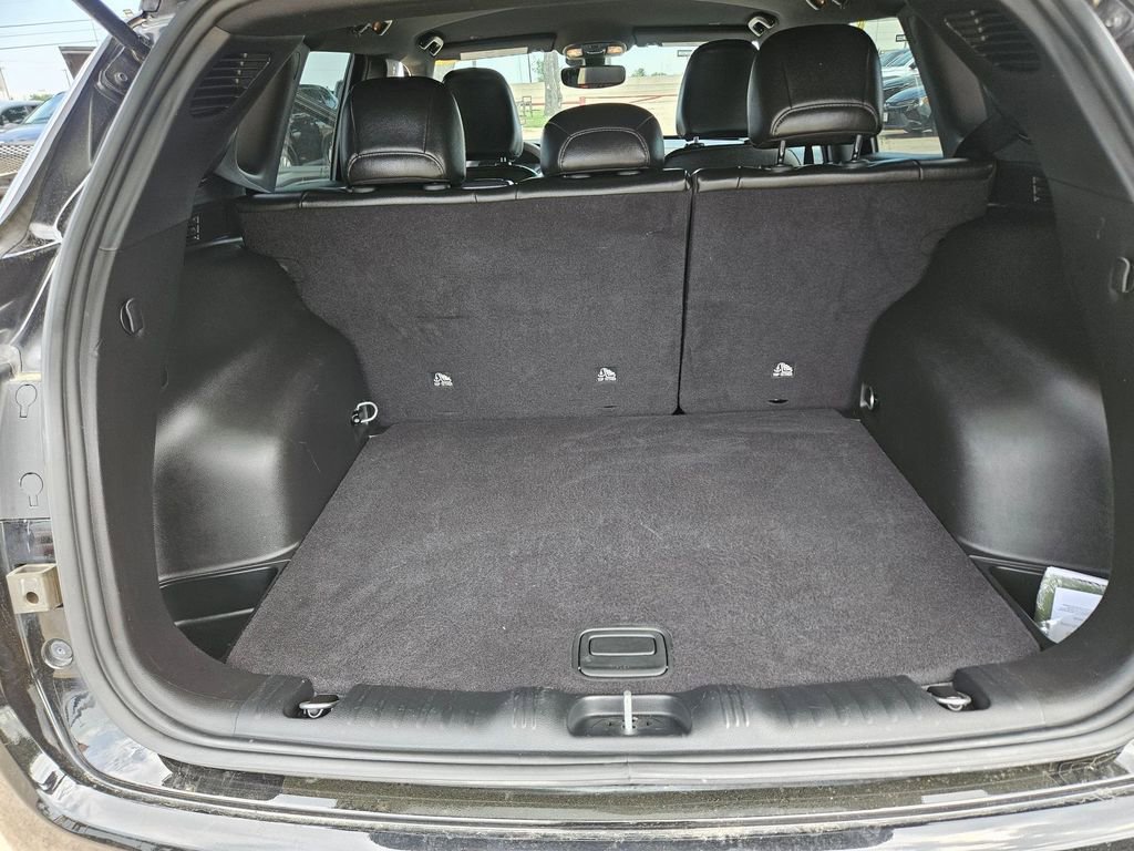 Used 2025 Jeep Compass Limited AWD/4WD image 24