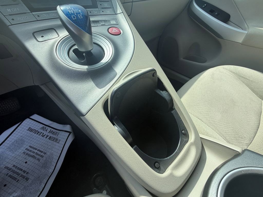 Used 2015 Toyota Prius Three FWD image 18