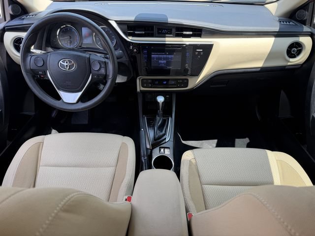 Used 2017 Toyota Corolla LE FWD image 11