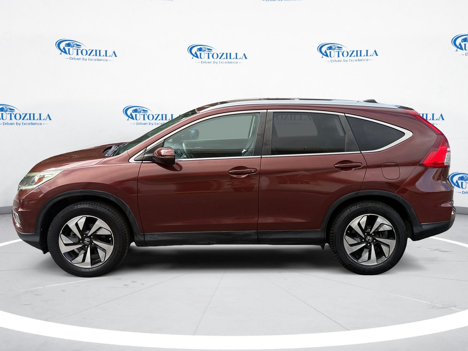 Used 2016 Honda CR-V Touring image 2