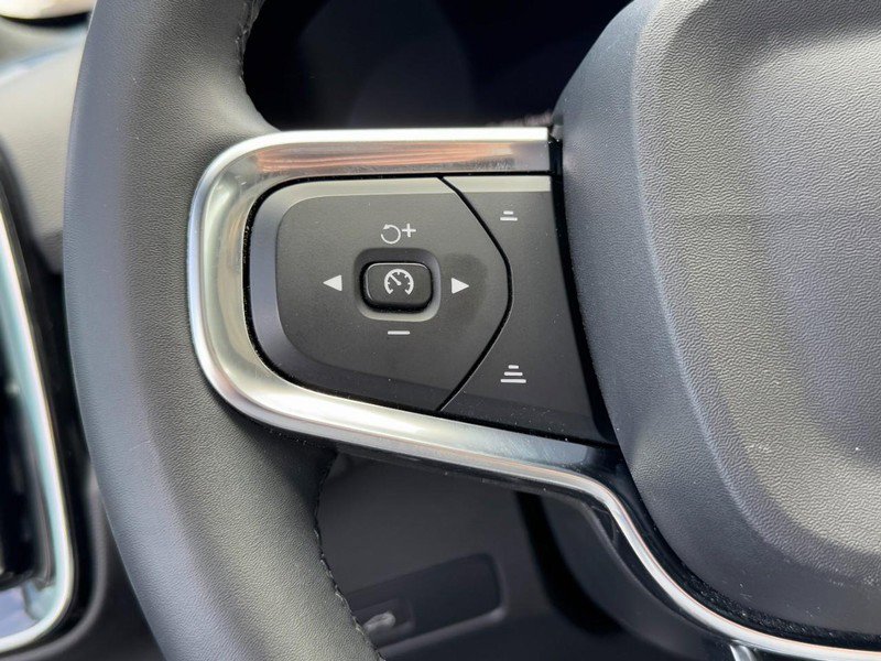 Certified 2023 Volvo C40 P8 Recharge Ultimate image 18