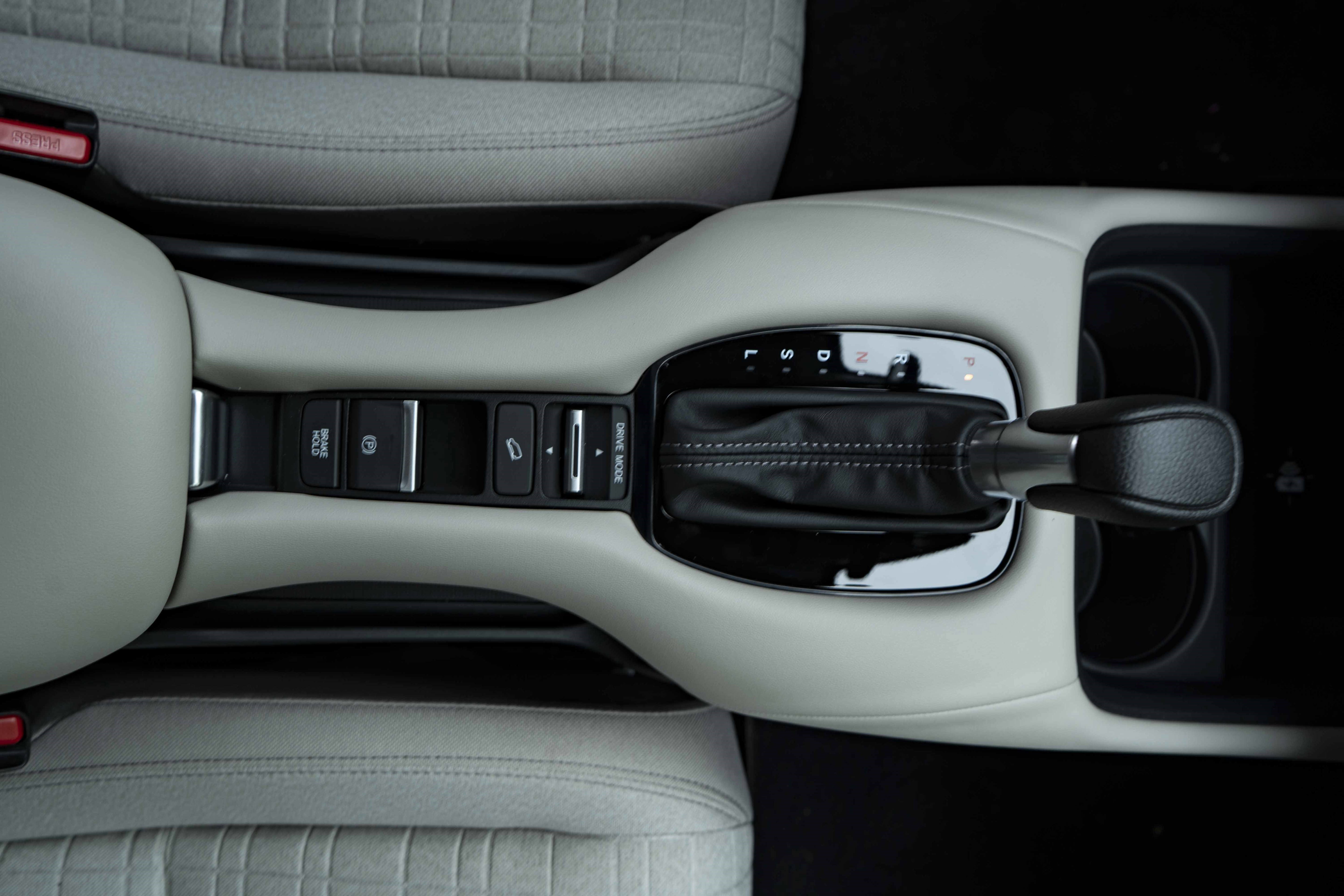 Used 2026 Honda HR-V LX image 27