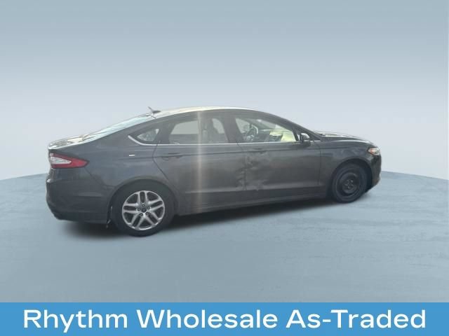Used 2015 Ford Fusion SE FWD image 10