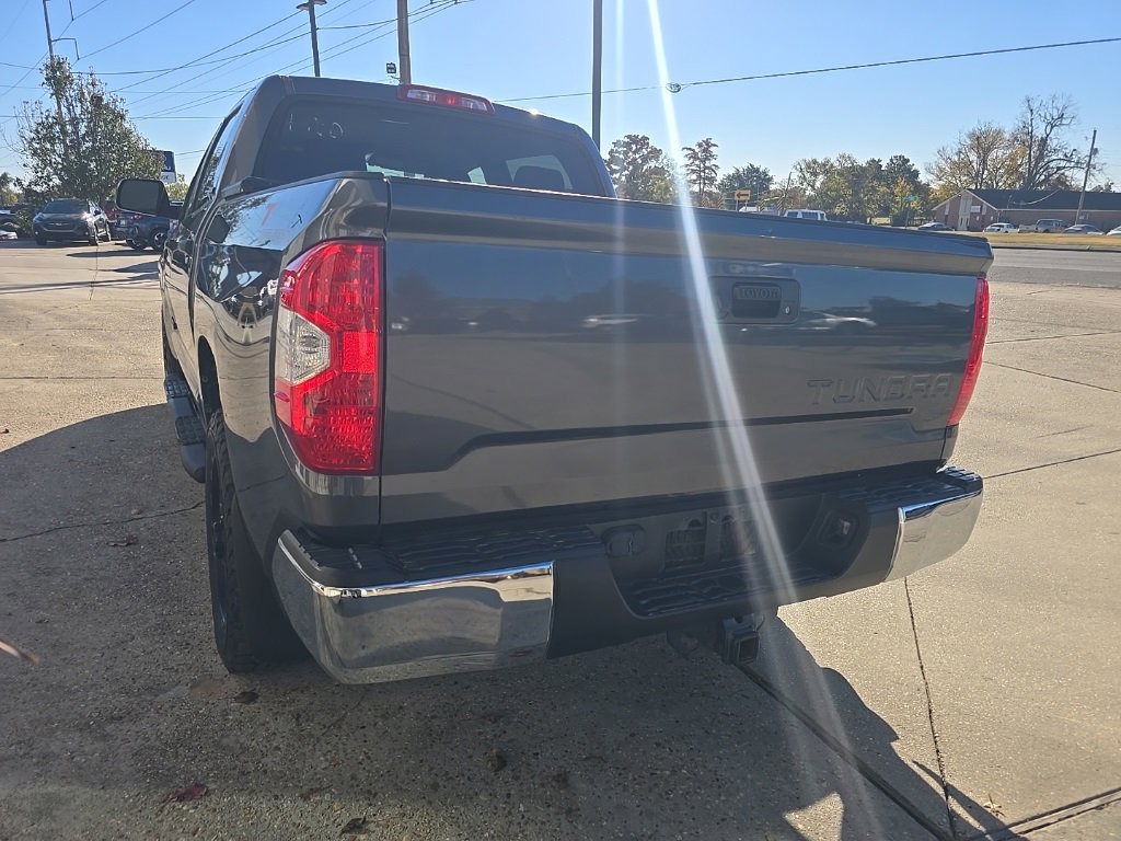 Used 2016 Toyota Tundra SR5 w/ SR5 Upgrade Package image 9