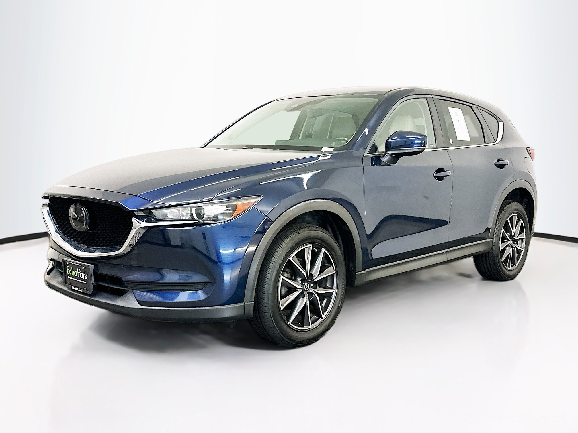 Used 2018 MAZDA CX-5 Touring image 3