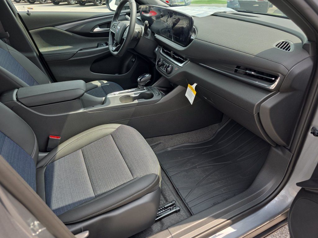 New 2026 Buick Envista Sport Touring w/ Convenience I Package FWD image 32