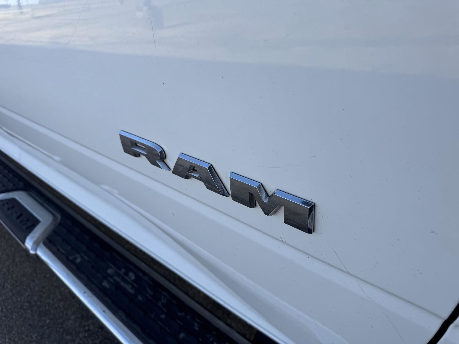 Used 2024 RAM 3500 Big Horn image 33