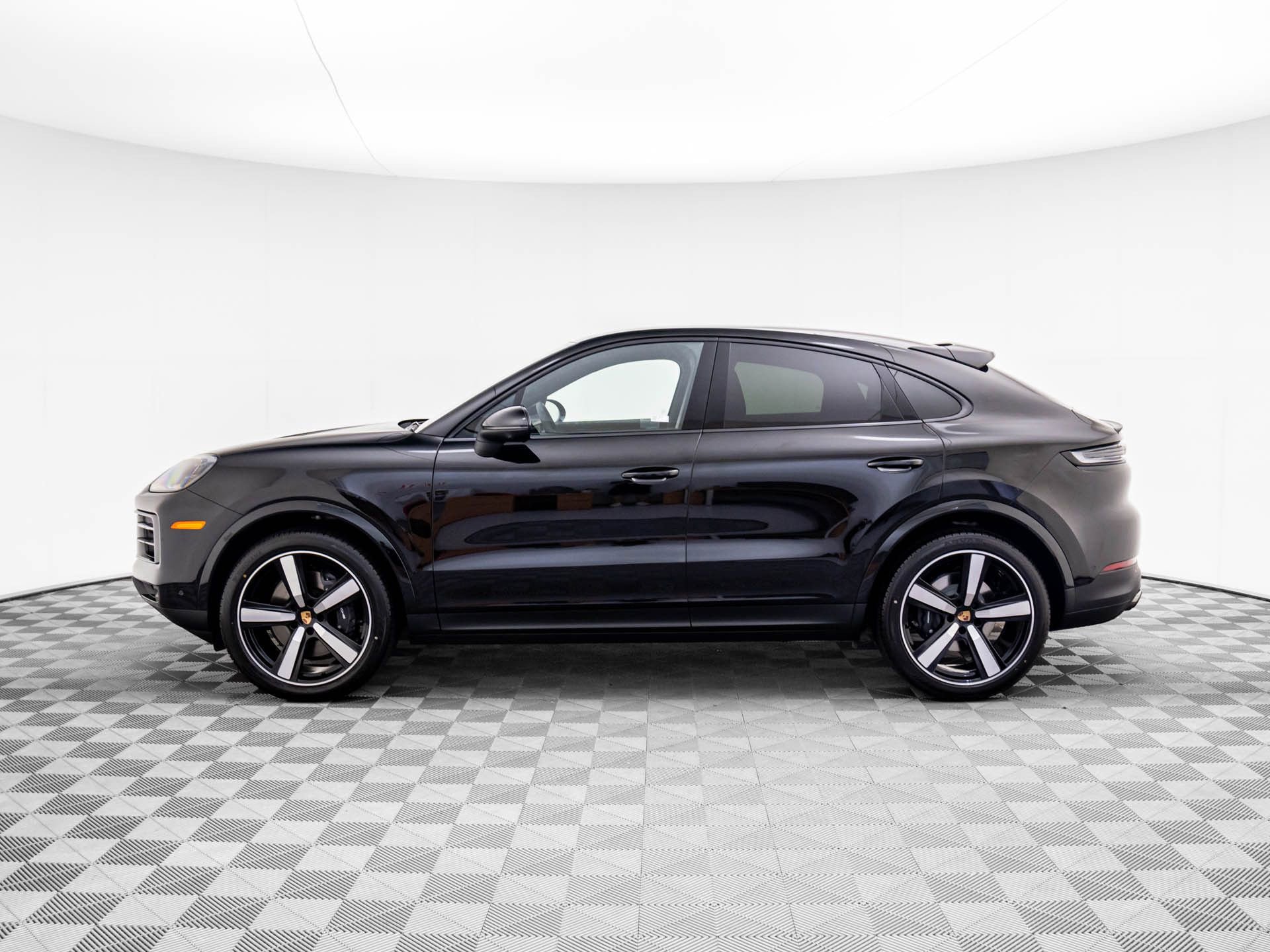 New 2026 Porsche Cayenne Coupe image 2