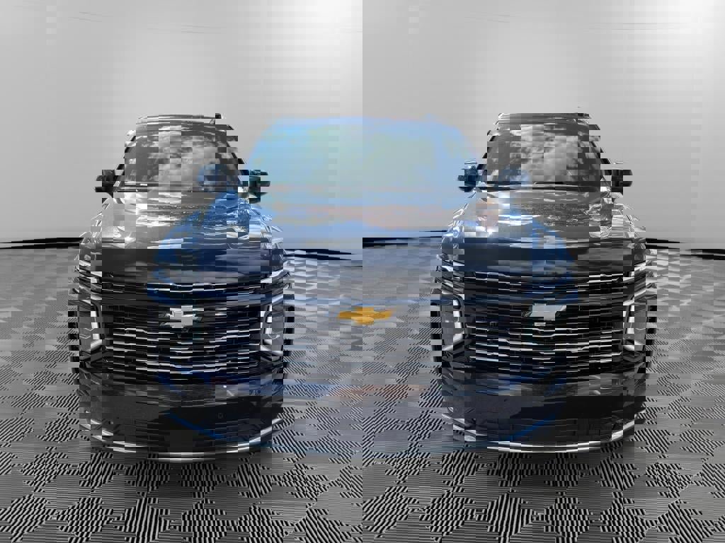 New 2026 Chevrolet Suburban High Country image 2