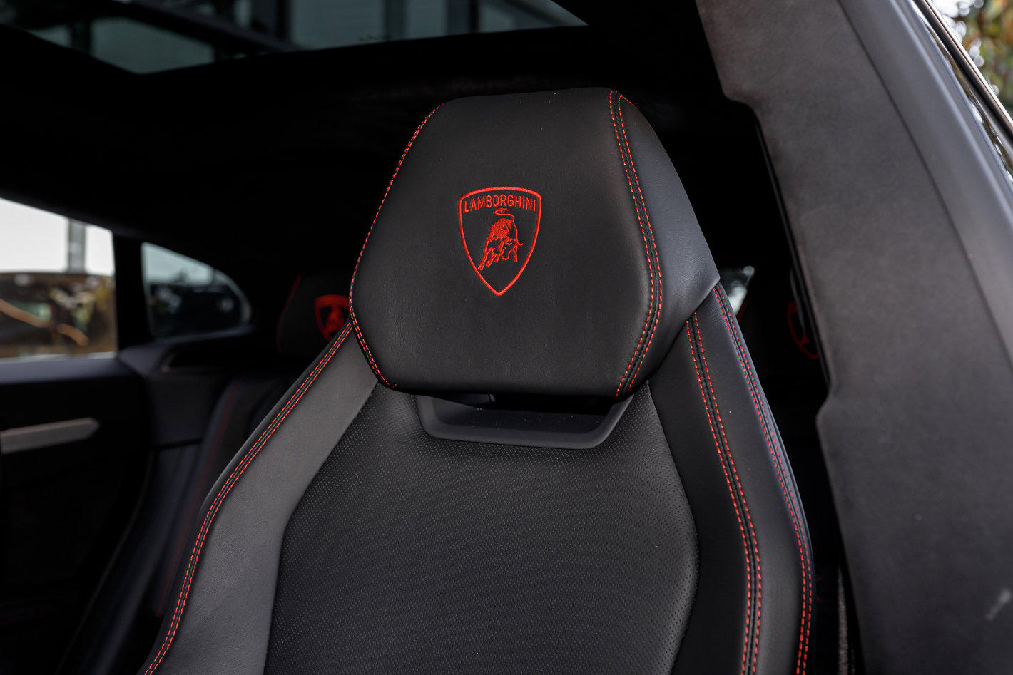 Used 2022 Lamborghini Urus image 21