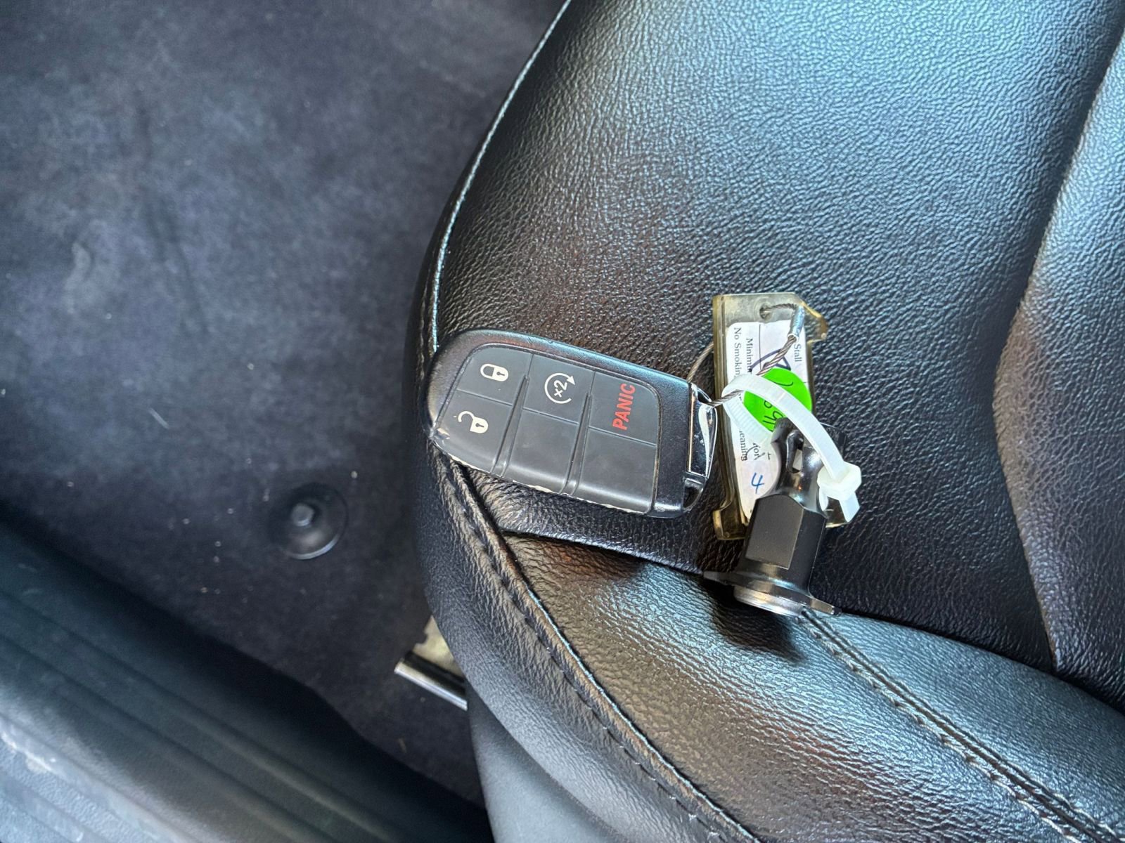 Used 2025 Jeep Compass Limited image 25