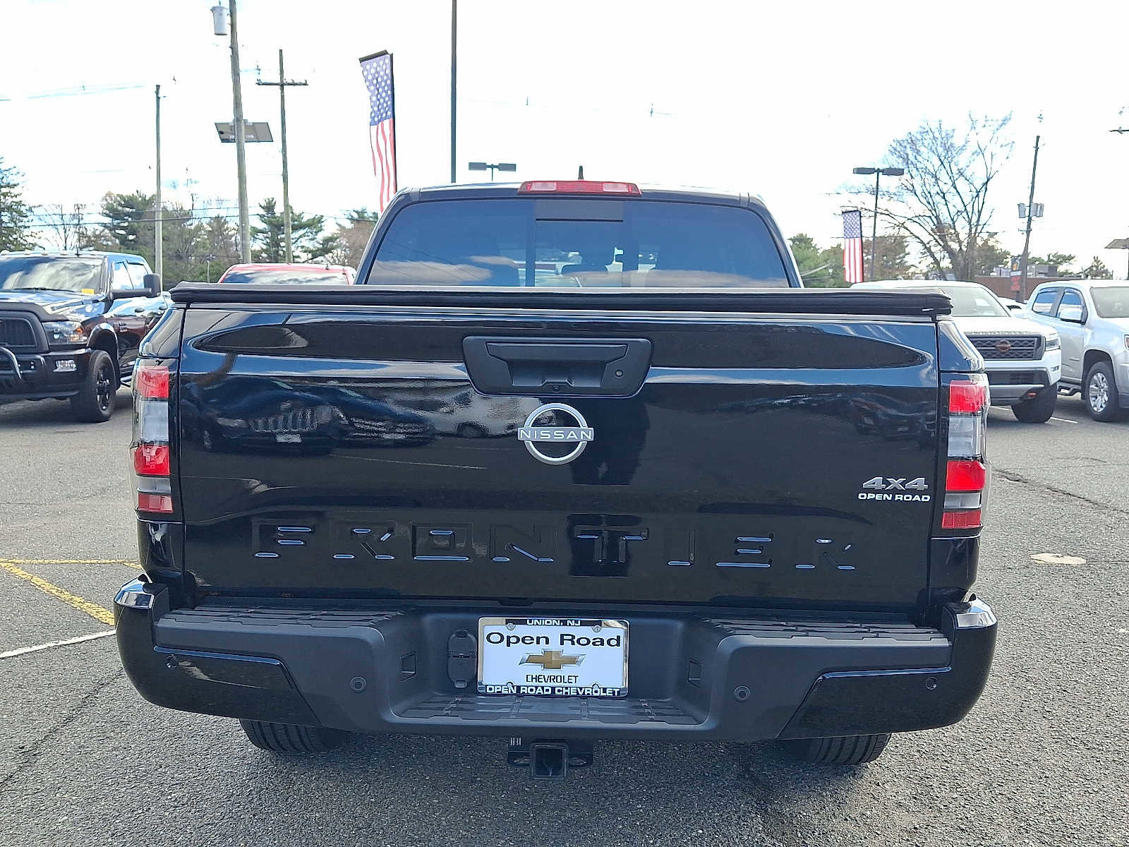 Used 2025 Nissan Frontier SV w/ SV Convenience Package image 6