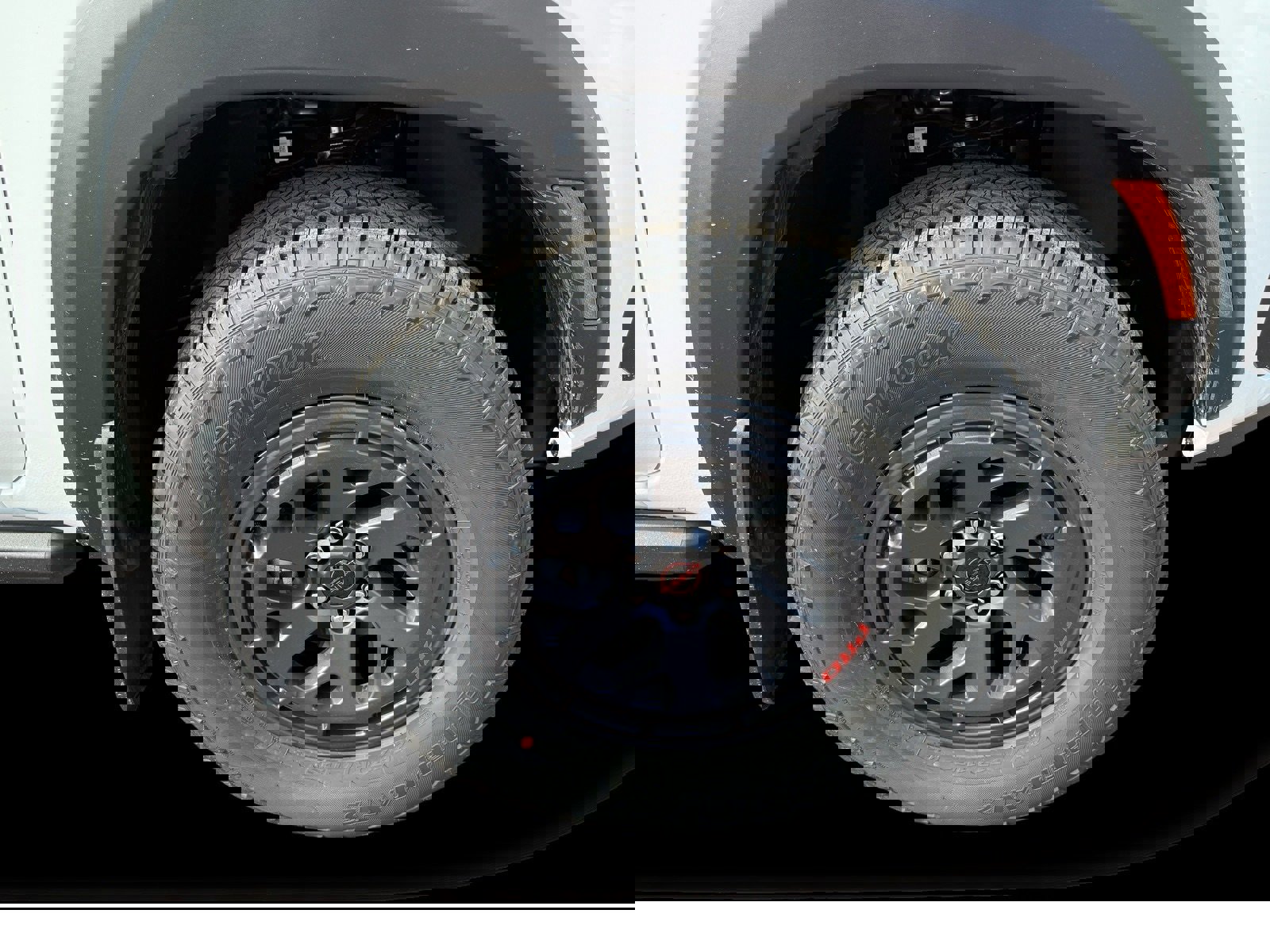 New 2026 Nissan Frontier PRO-4X w/ Pro-4x Convenience Package image 10