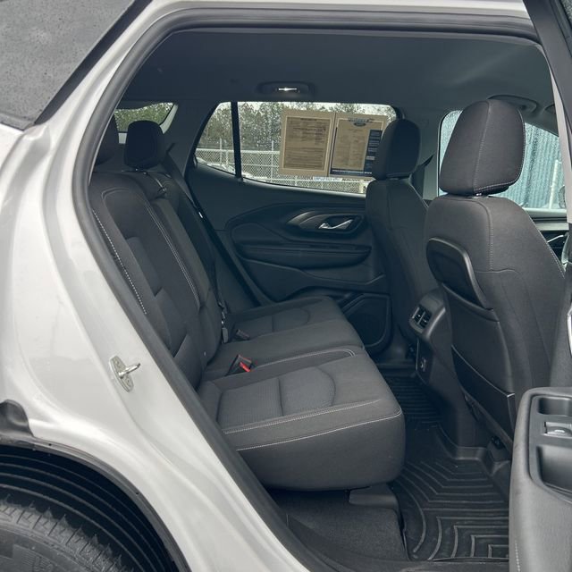 Used 2022 GMC Terrain SLE w/ Driver Convenience Package image 14