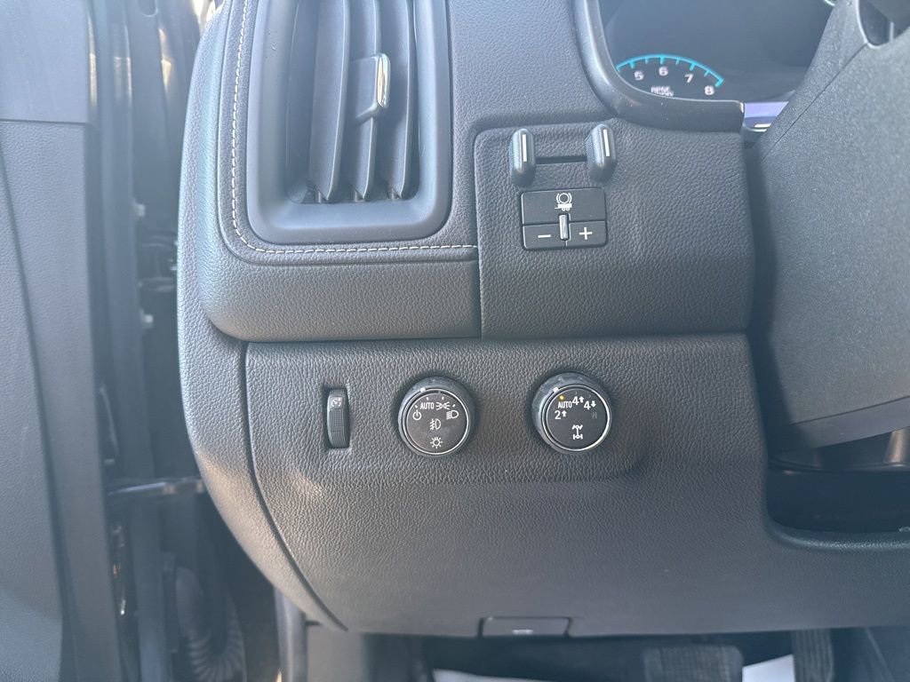 Used 2021 GMC Canyon Denali image 13