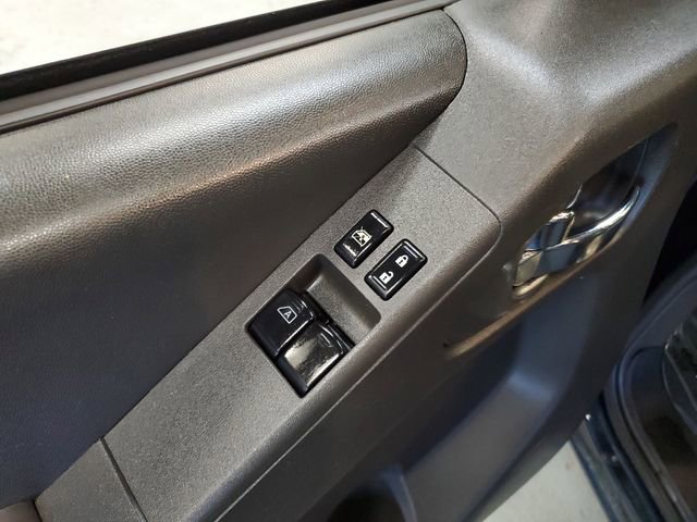 Used 2016 Nissan Frontier SV AWD/4WD image 13