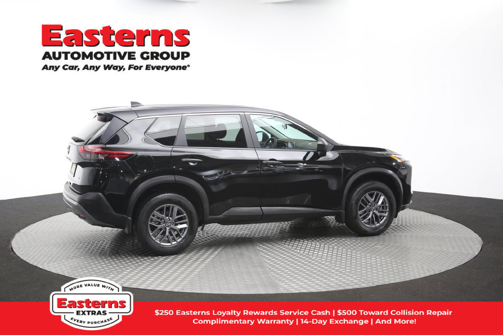 Used 2023 Nissan Rogue S AWD/4WD image 44