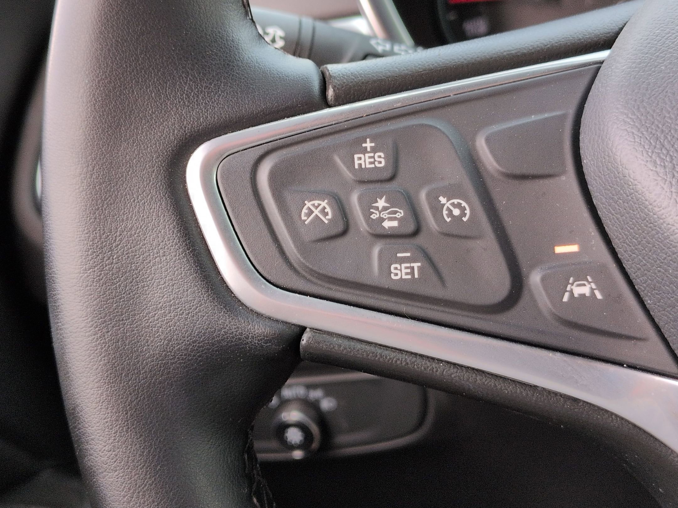 Used 2023 Chevrolet Equinox LT image 19