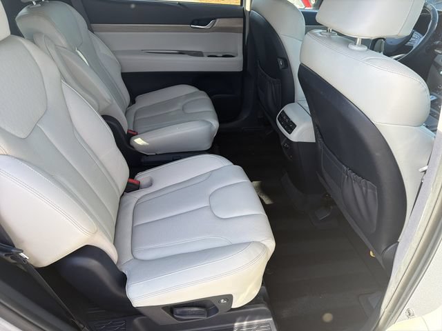 Used 2020 Hyundai Palisade SEL w/ Premium Package FWD image 18