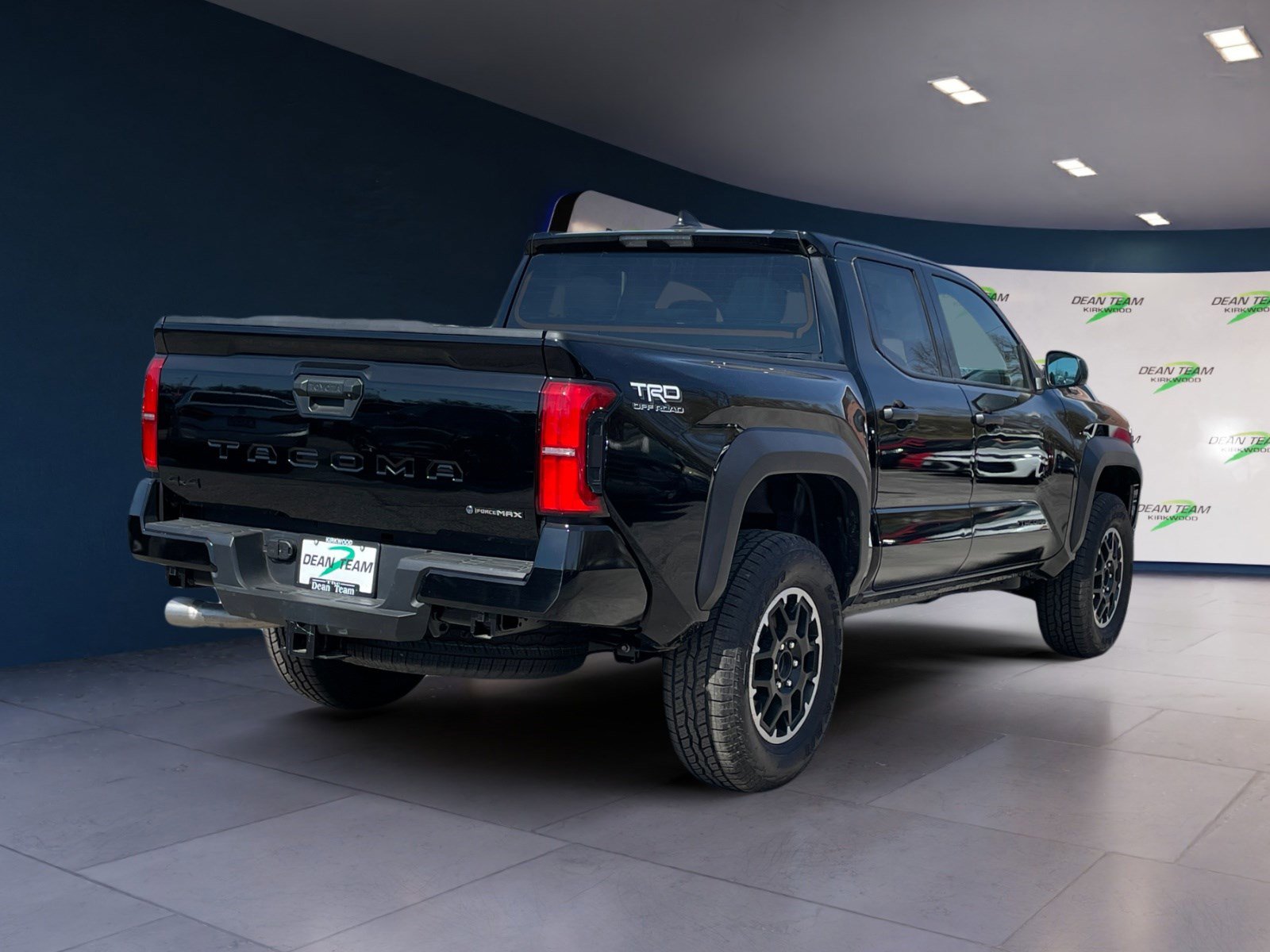 Used 2025 Toyota Tacoma TRD Off-Road AWD/4WD image 8