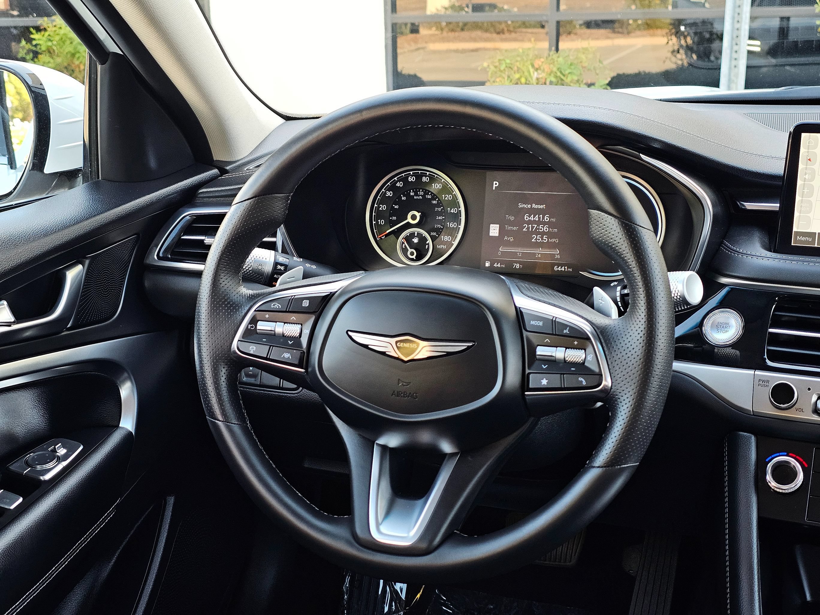 Used 2025 Genesis G70 2.5T RWD image 25