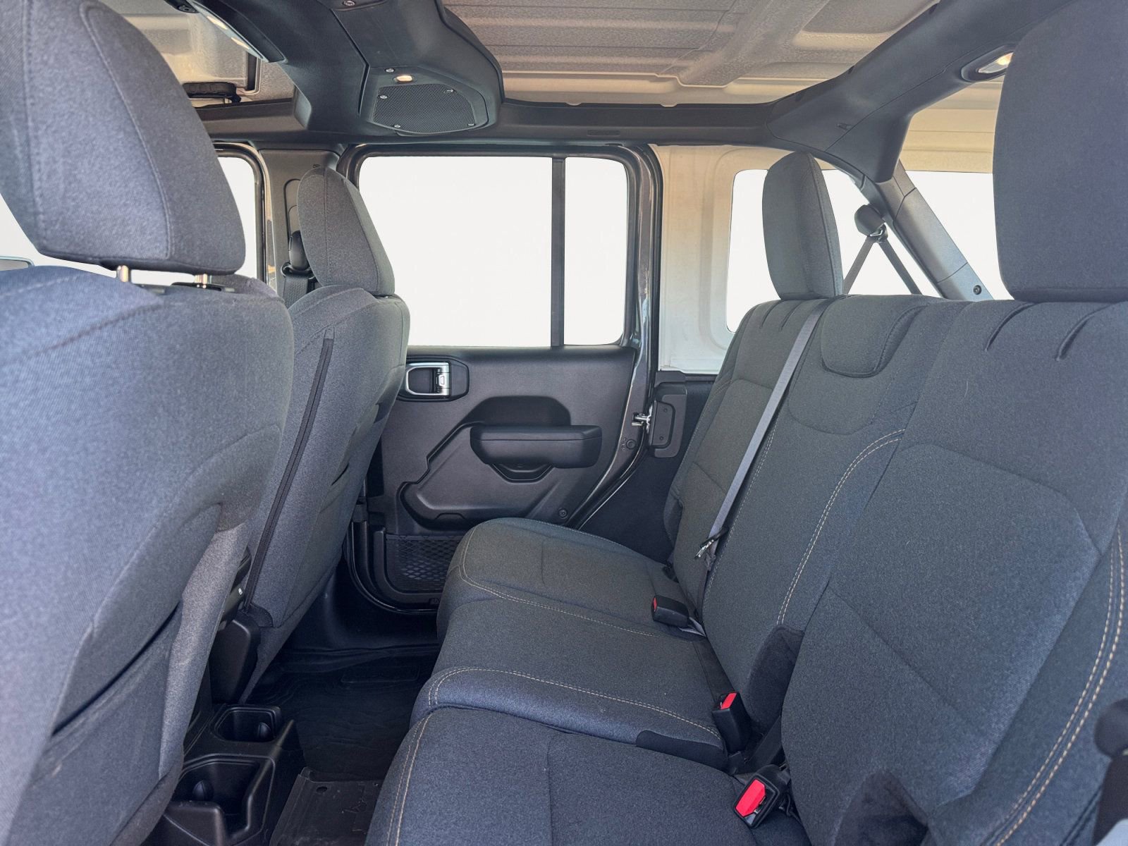 Used 2025 Jeep Wrangler Sport image 13