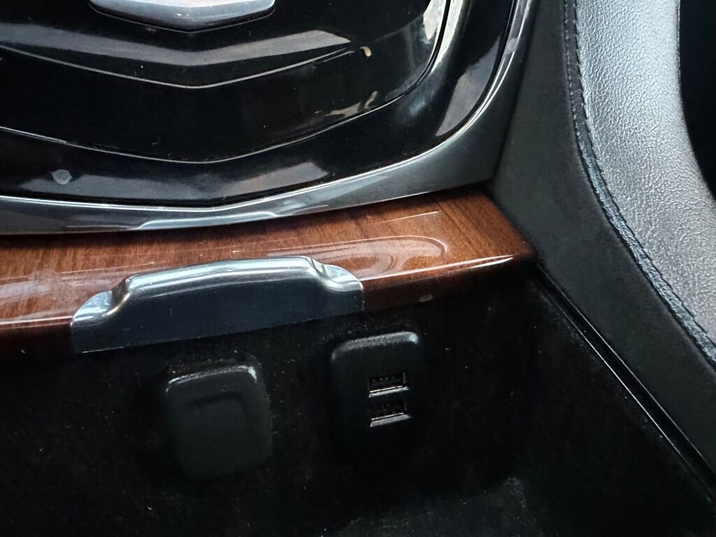 Used 2015 Cadillac Escalade ESV Luxury AWD/4WD image 21