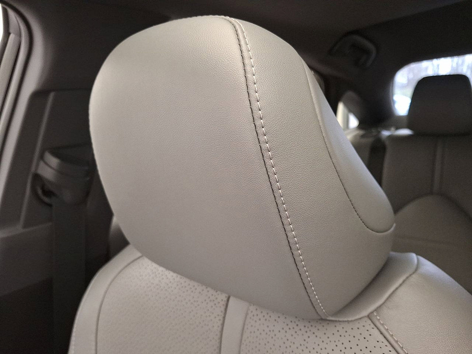 Certified 2020 Toyota Avalon Limited w/ Advanced Safety Package image 21