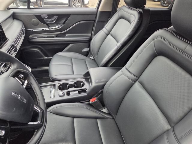 Used 2026 Lincoln Corsair Premiere FWD image 8