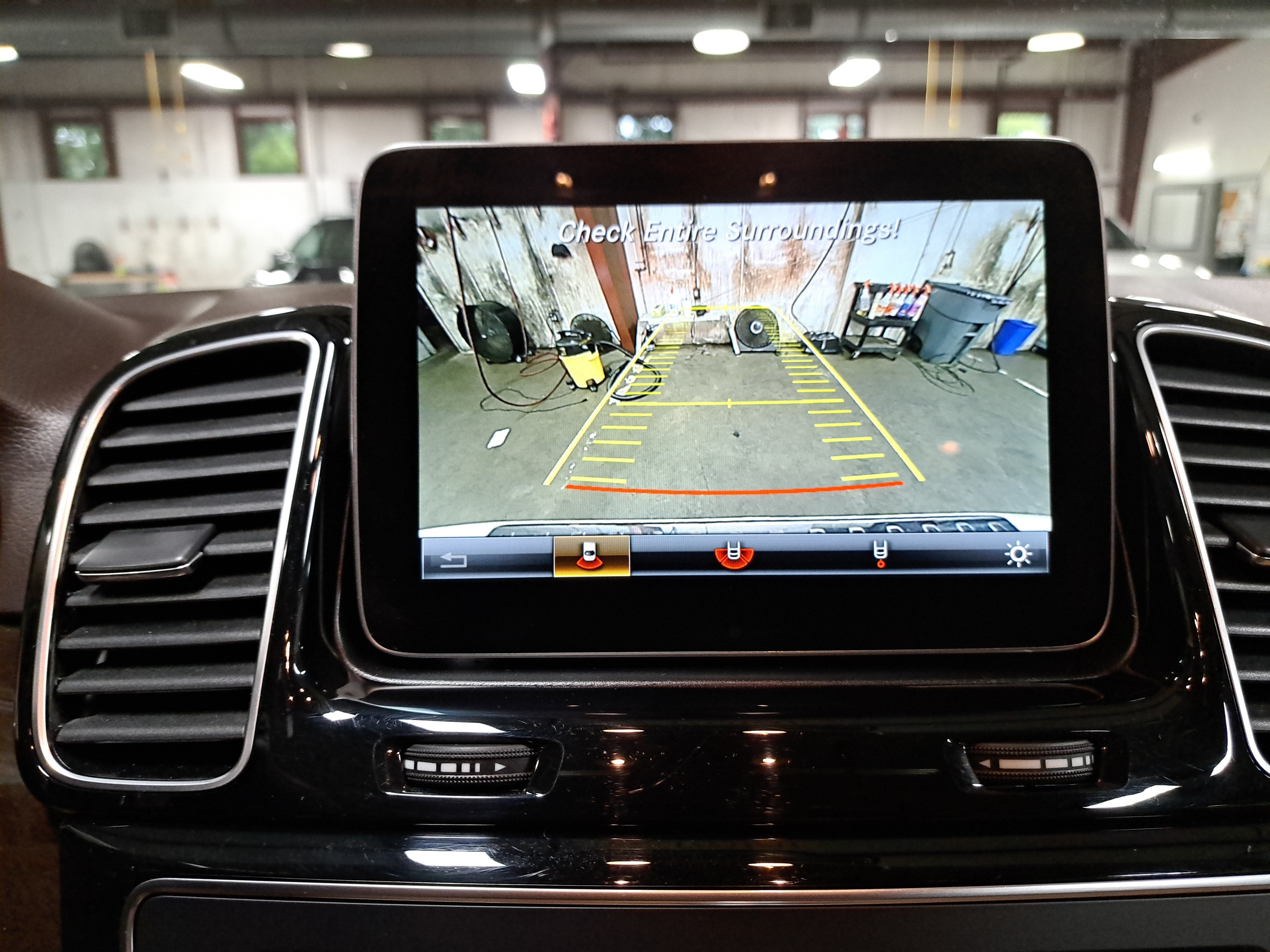 Used 2018 Mercedes-Benz GLE 350 4MATIC image 25