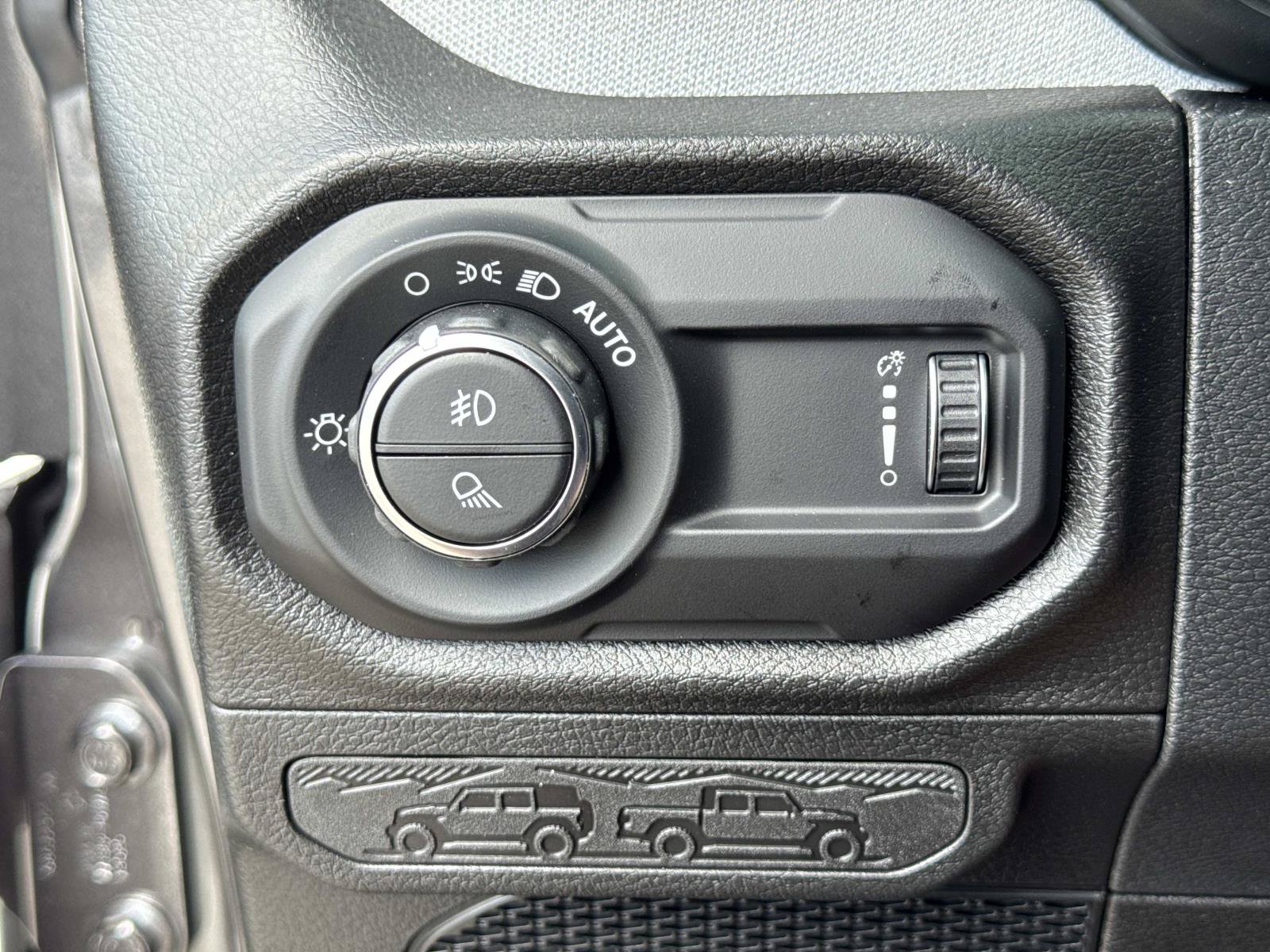 New 2026 Jeep Gladiator Sport AWD/4WD image 20